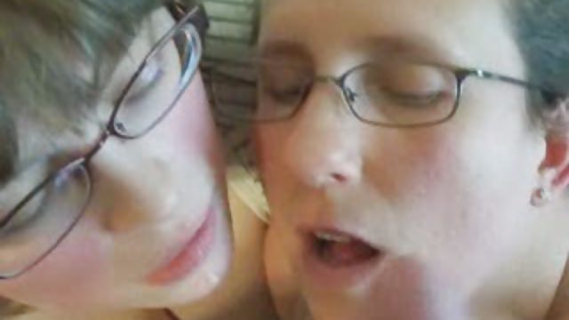 2 Teen cumming face I say TEEN YoubeeFood